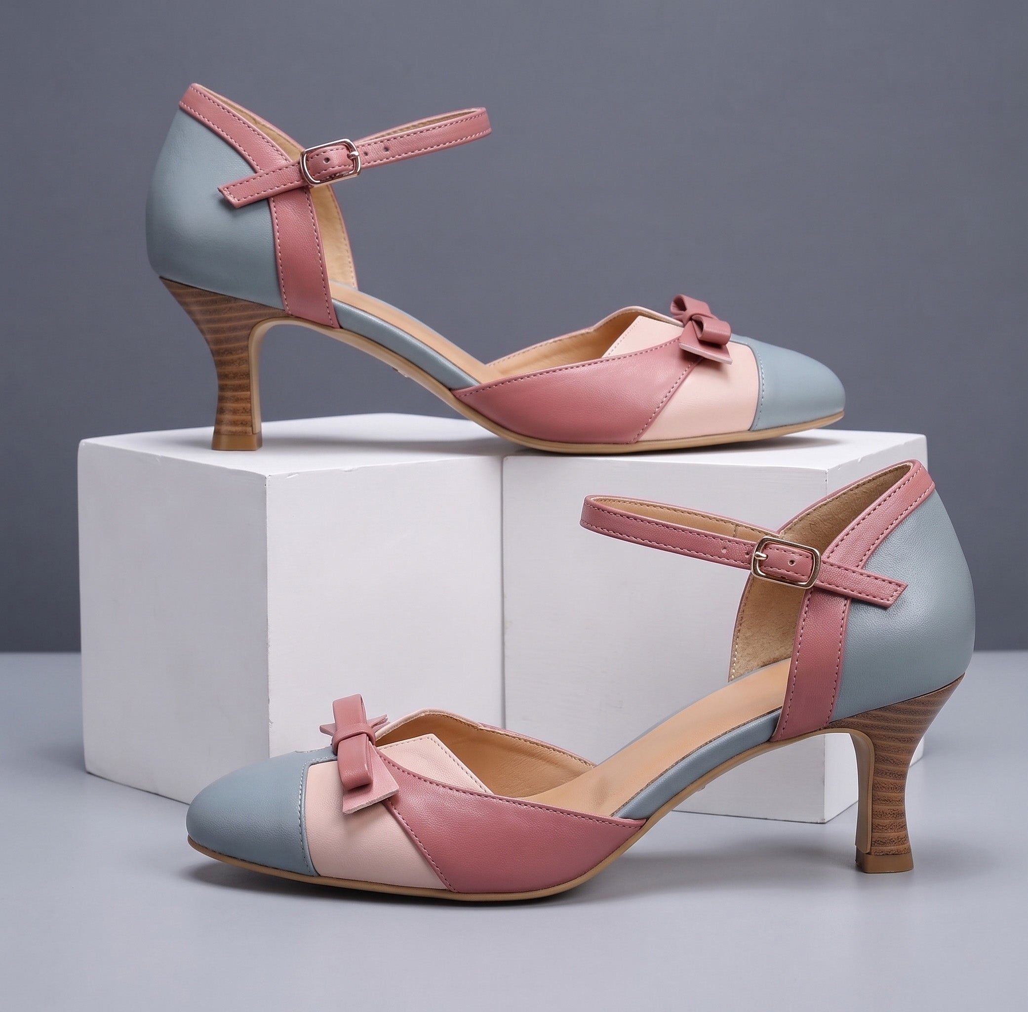 Lola - Zapatos de tacón vintage bicolor con lazo